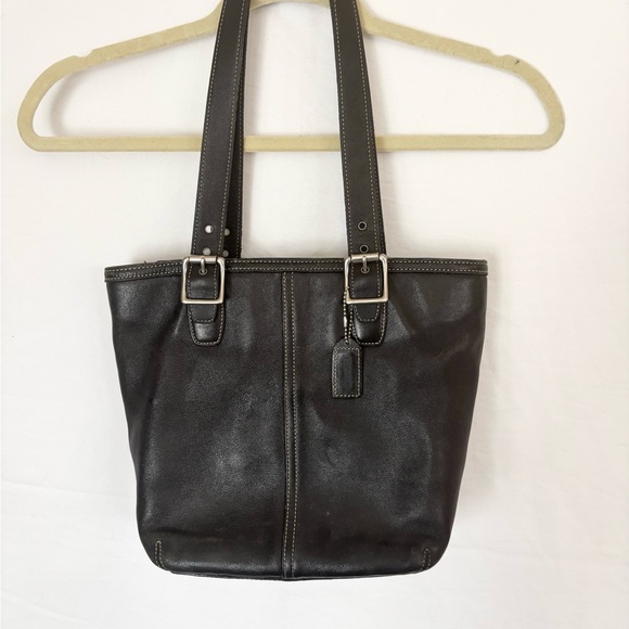 Coach Black Leather Y2K med Tote with Buckle Details - Picture 1 of 9